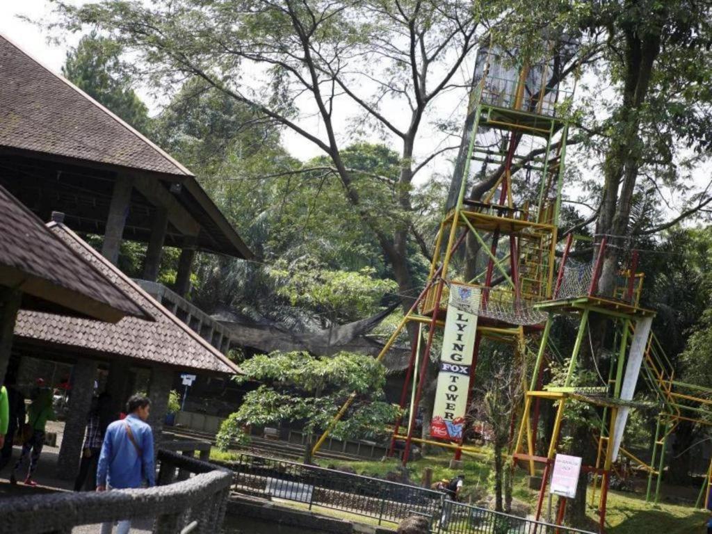 Amaris Hotel Pakuan Bogor Esterno foto