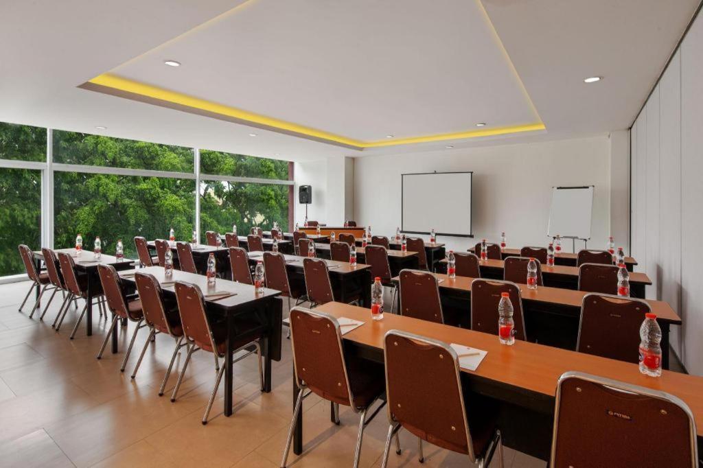 Amaris Hotel Pakuan Bogor Esterno foto