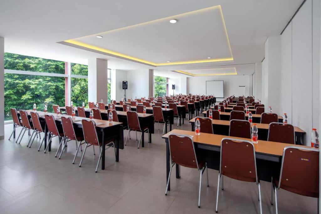 Amaris Hotel Pakuan Bogor Esterno foto