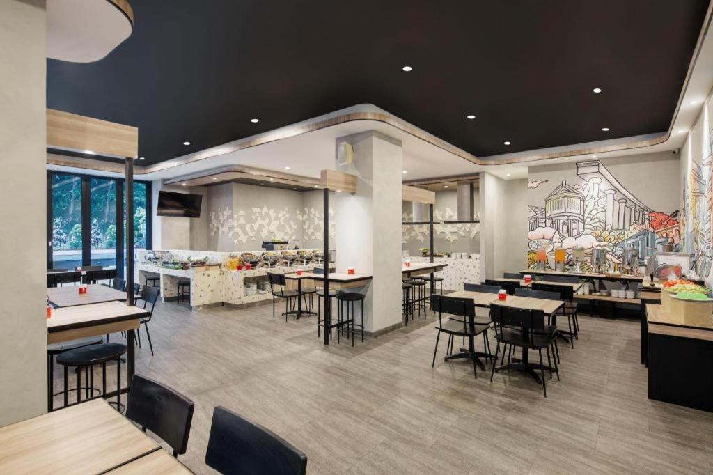 Amaris Hotel Pakuan Bogor Esterno foto
