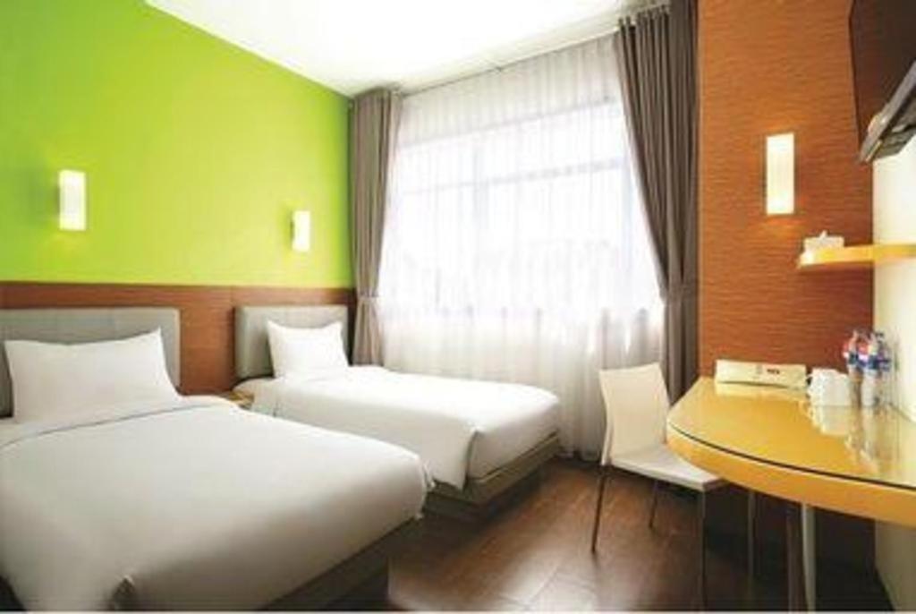 Amaris Hotel Pakuan Bogor Esterno foto