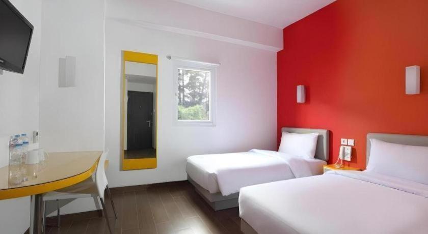 Amaris Hotel Pakuan Bogor Esterno foto