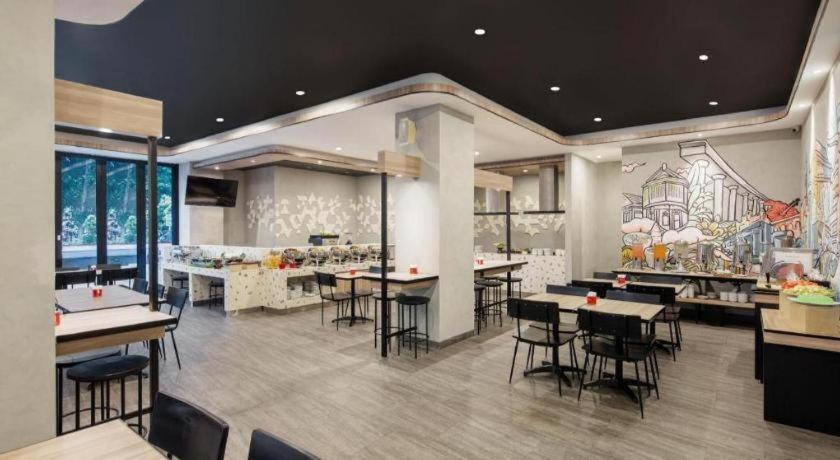 Amaris Hotel Pakuan Bogor Esterno foto